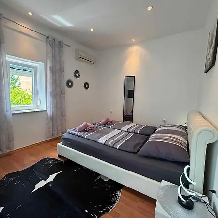 In 42246 Crikvenica