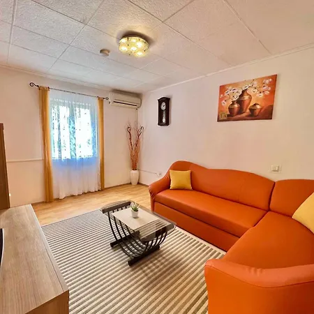 In 42246 * Crikvenica