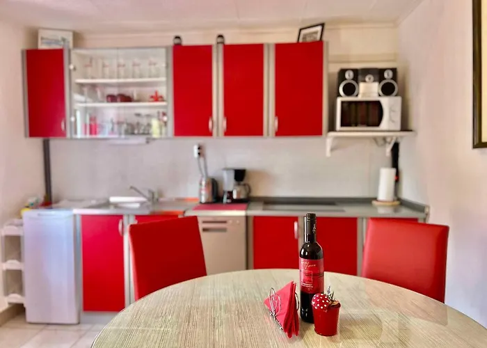 In 42246 * Crikvenica