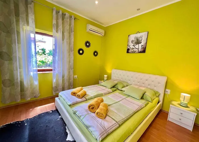 In 42246 * Crikvenica