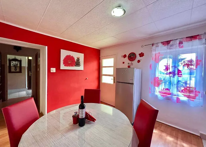 Feriehus In 42246 Crikvenica