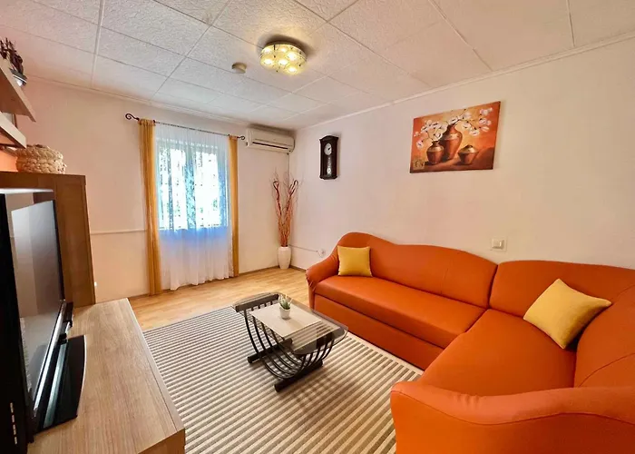 In 42246 * Crikvenica